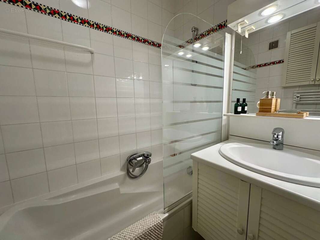 Appartement à SAINT-ETIENNE-DE-TINEE