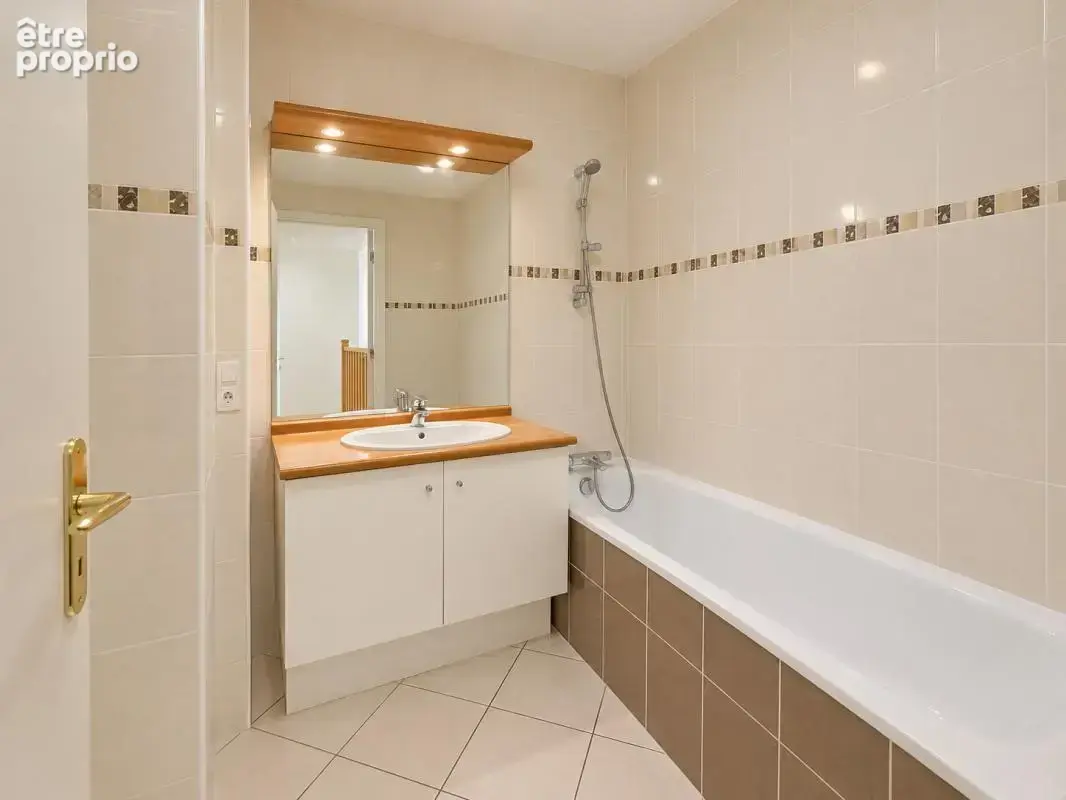T4 en duplex dans un environnement verdoyant - photo 6