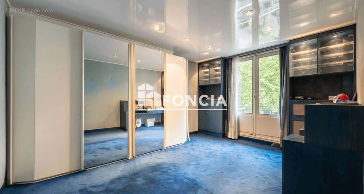 Appartement à PARIS-19E
