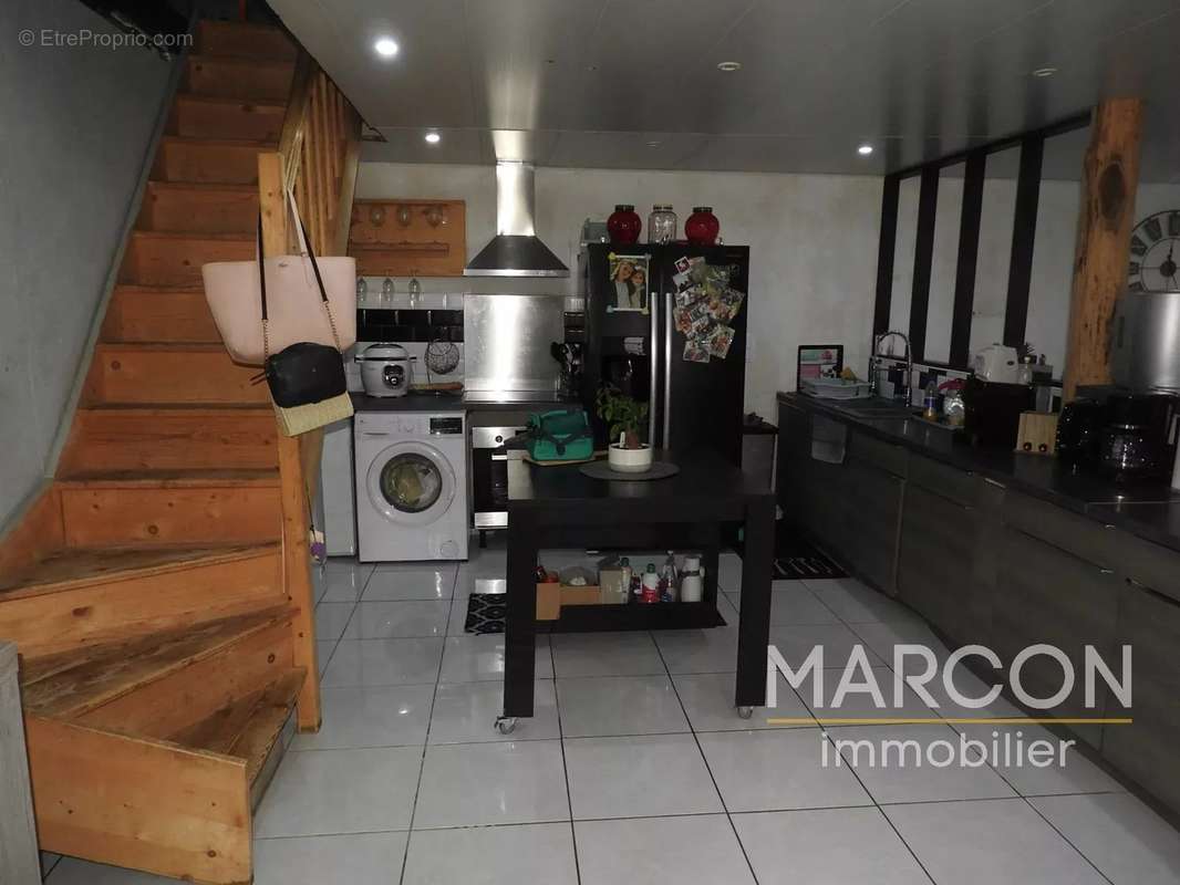 Maison à SAINT-MARC-A-FRONGIER