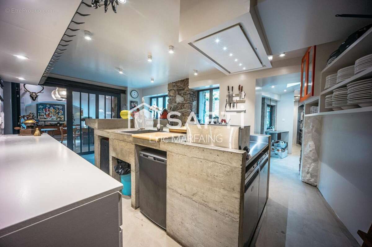 Maison 500 m² à Siguer  - photo 3