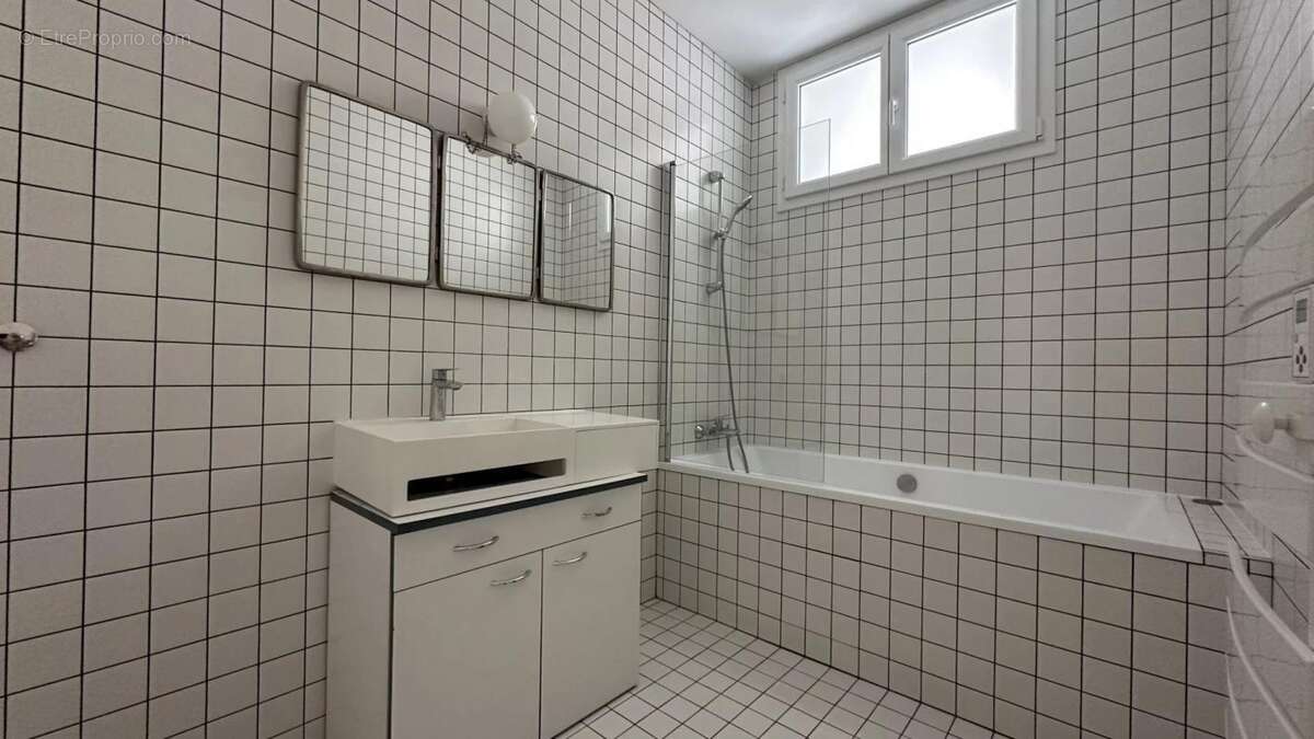 Appartement à MARSEILLE-2E