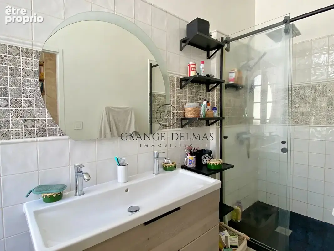 Appartement rénové immeuble pierre - CROIX BLANCHE - photo 7