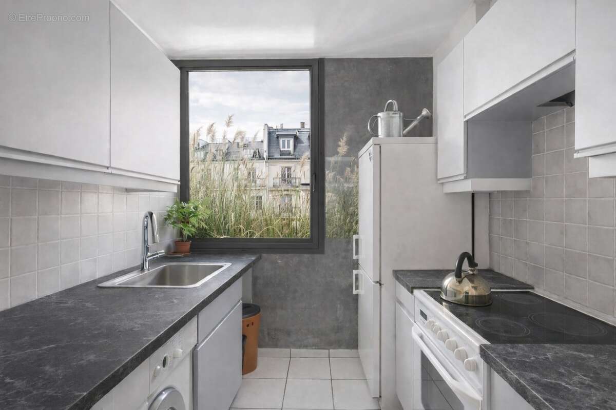 Appartement à PARIS-14E