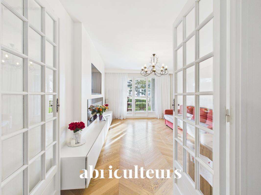 Appartement à VERSAILLES