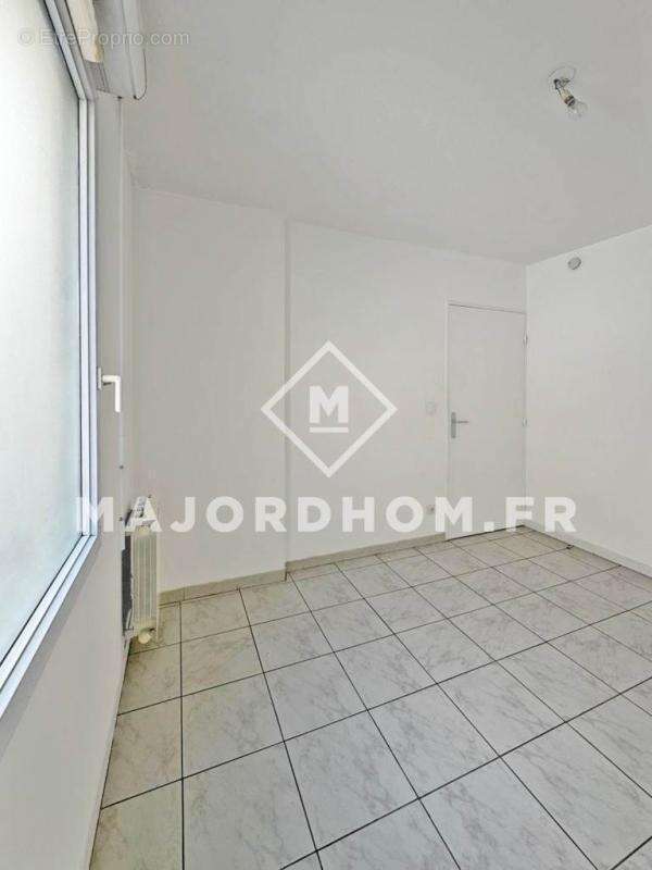 Appartement à MARSEILLE-5E