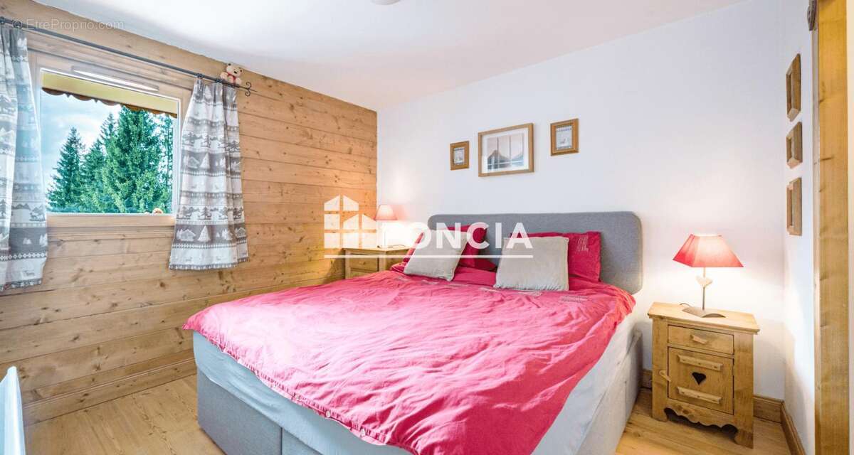 Appartement à CREST-VOLAND