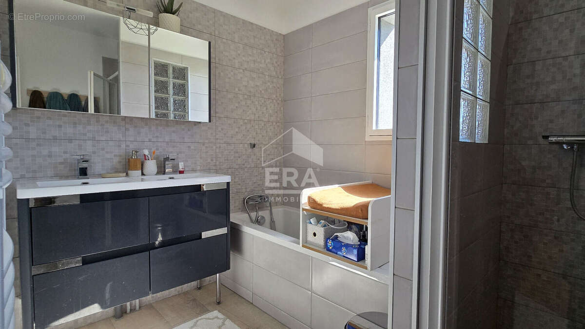 Maison à VARENGEVILLE-SUR-MER