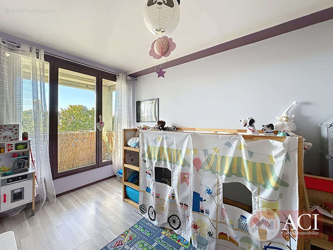 Appartement à EPINAY-SUR-SEINE