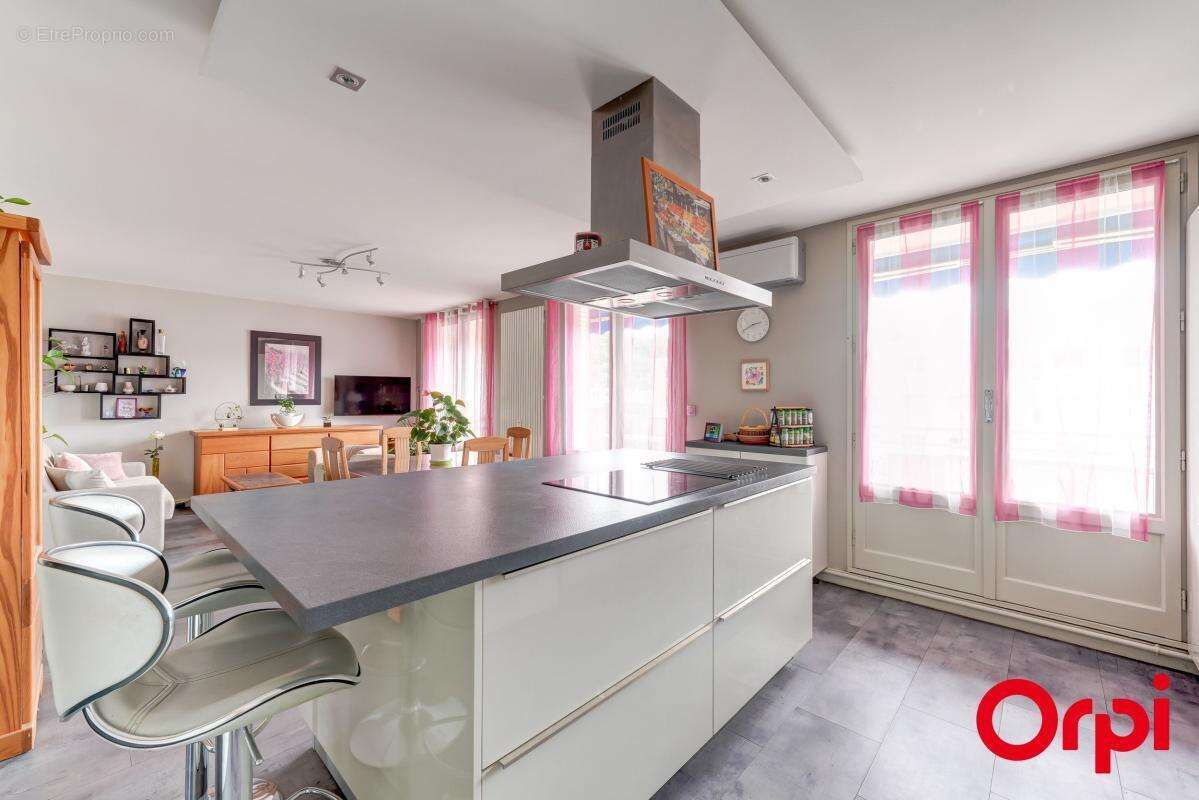 Appartement à CALUIRE-ET-CUIRE