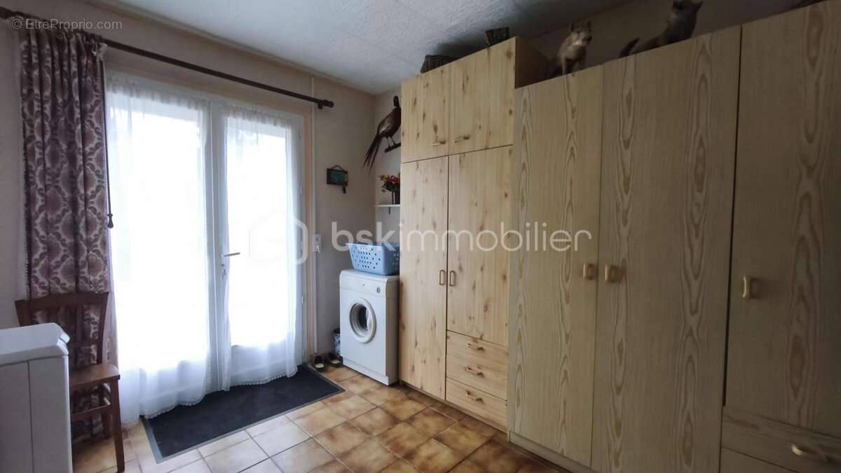 Maison 88 m² à Saint-Florent  - photo 10