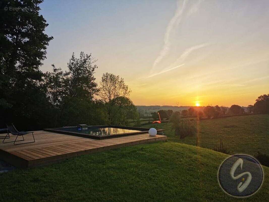 Maison à SAINT-GEORGES-DE-NOISNE