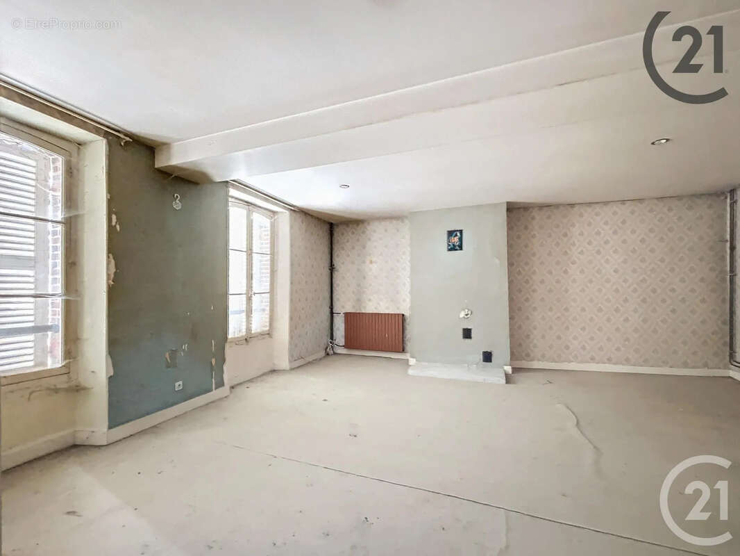 Maison à RIGNY-LE-FERRON