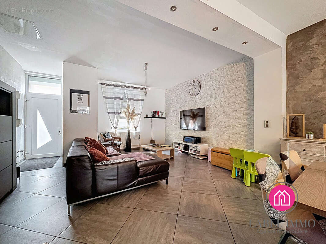 Maison à FRESNES-SUR-ESCAUT