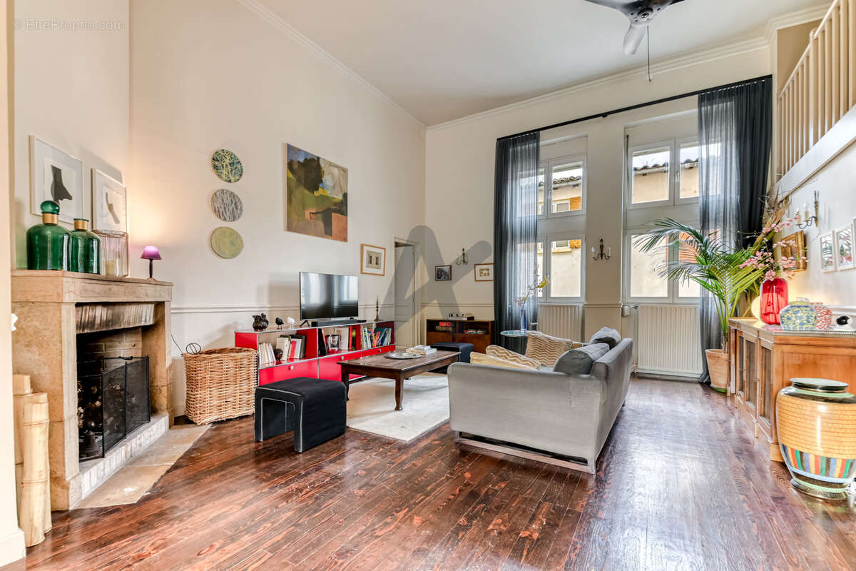 Appartement à SAINTE-FOY-LES-LYON