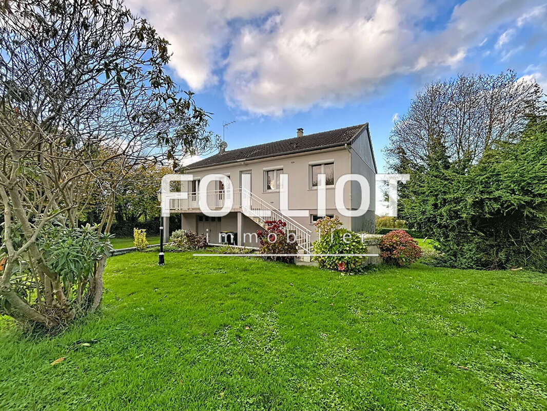 Maison à LE MESNIL-ROUXELIN