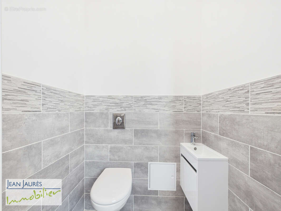 Maison à SAINTE-SAVINE