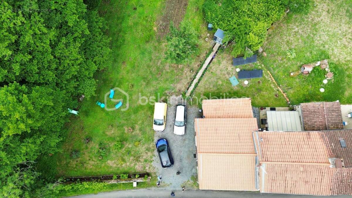 Charmante maison en pierre rénovée de 126 m² de type T5 - photo 3