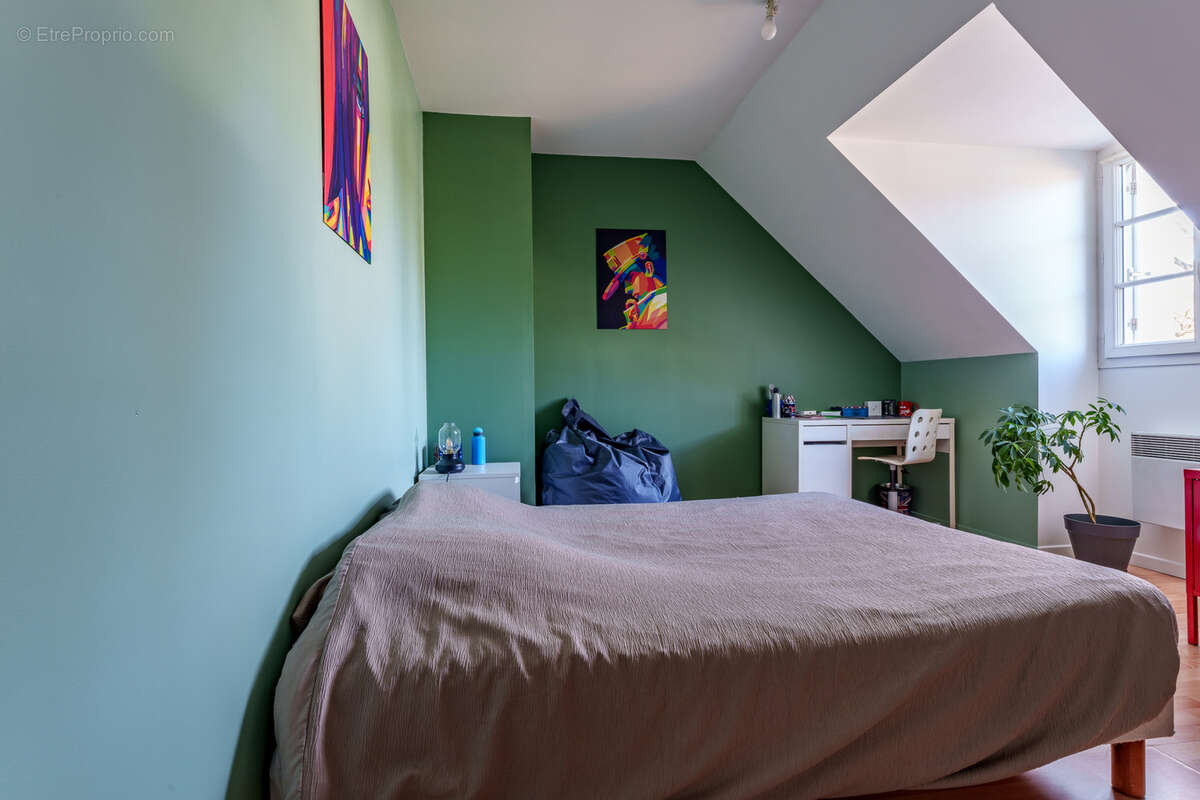 Exclusivite maison familiale 4 chambres esvres sur parcelle de 1500m2 au calme proche centre ville et transpor - photo 6