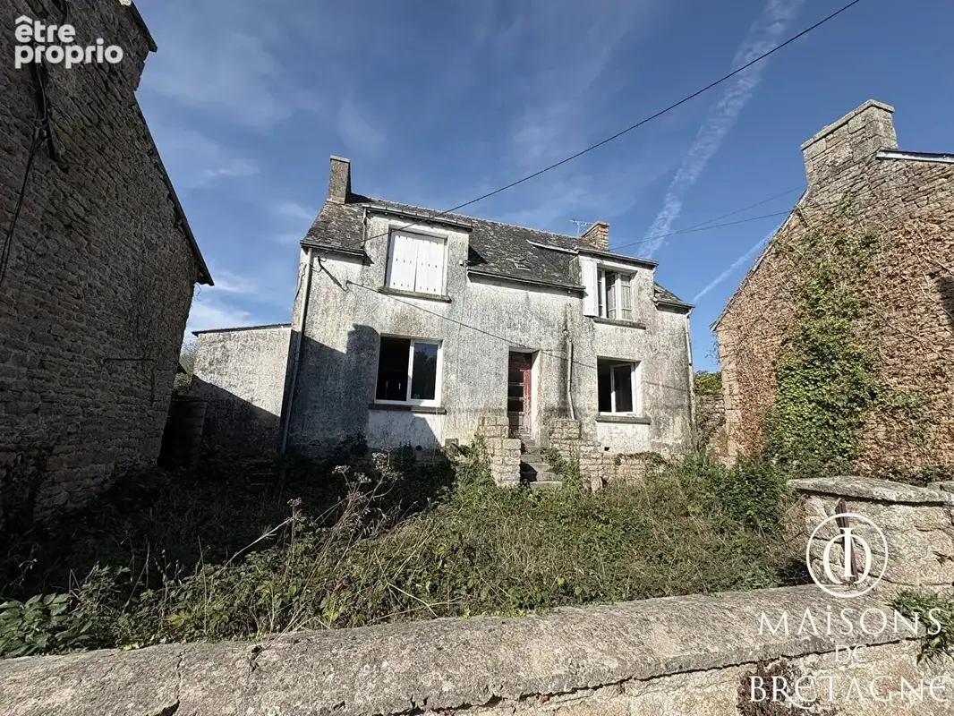 Guiscriff ? Corps de ferme à rénover avec 1,16 ha de terres agricoles et dépendances - photo 2