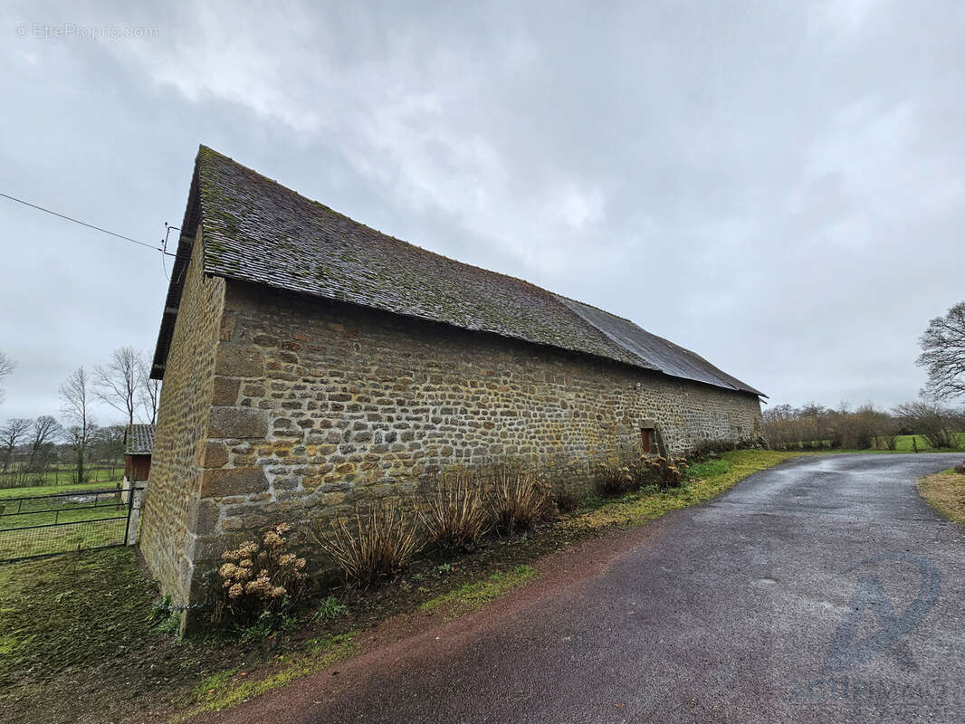 Maison à ATHIS-DE-L'ORNE