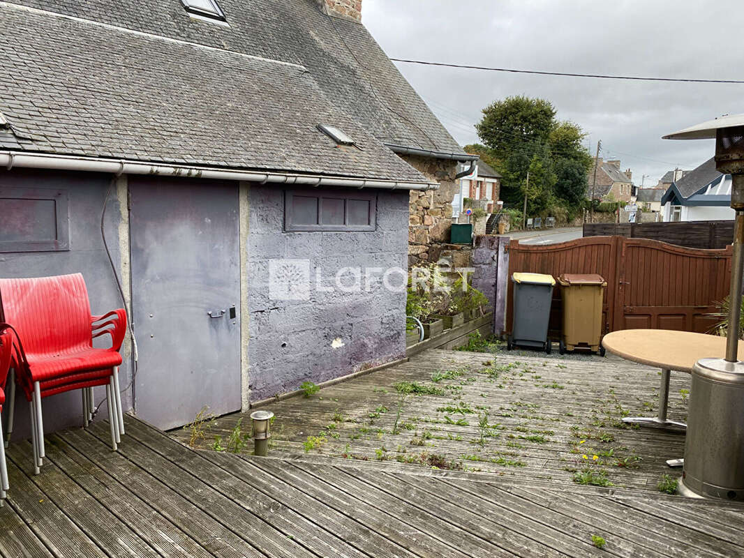 Maison à LEZARDRIEUX