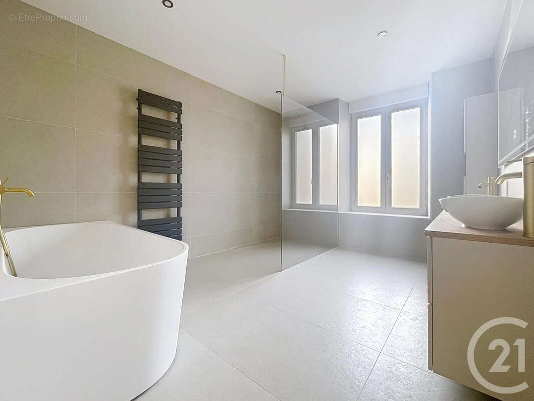 Maison à THAON-LES-VOSGES