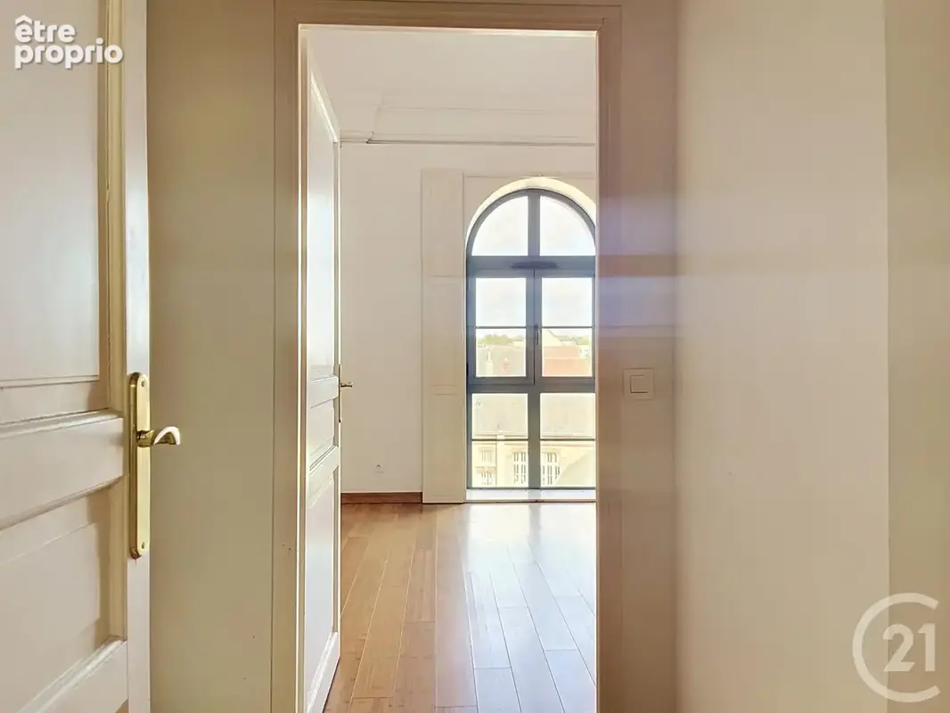 Appartement 4 pièces 93 m² à vendre à Chartres (28000) - photo 10