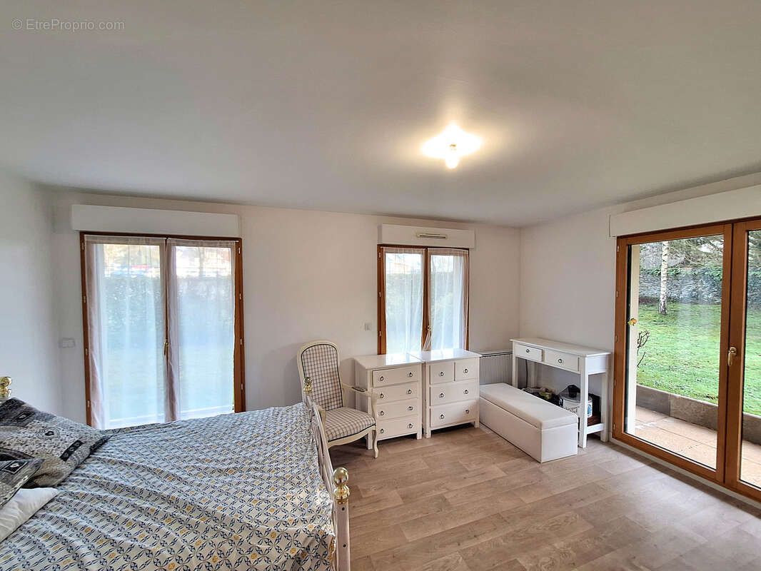 Appartement à SEGRE