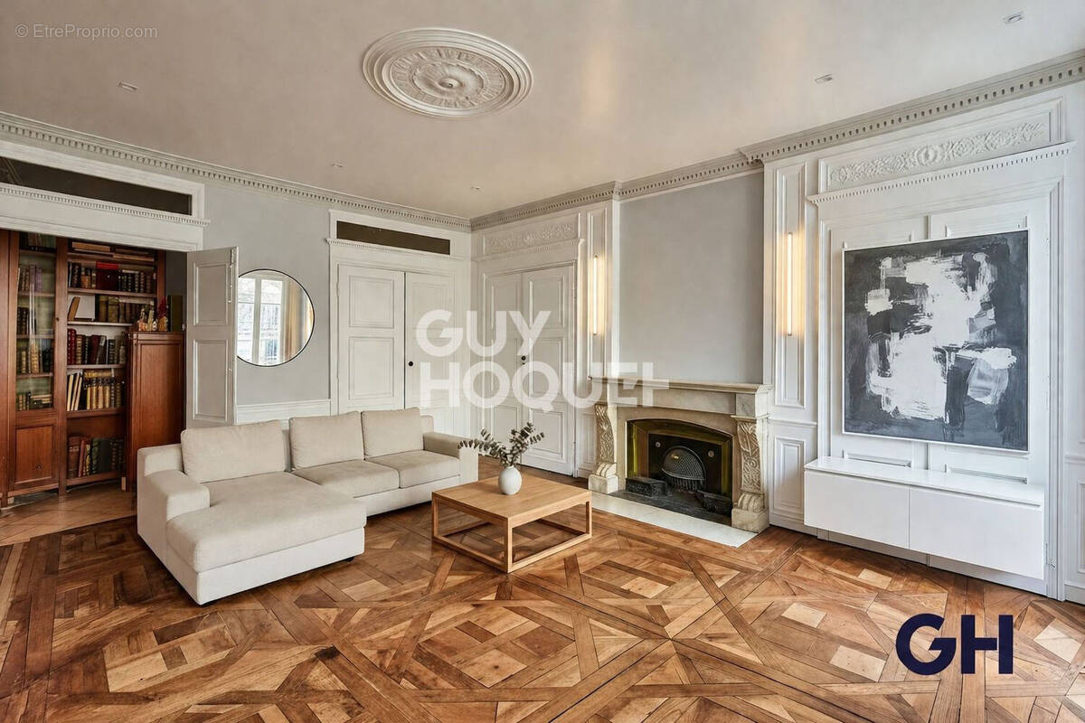 Appartement à LYON-6E