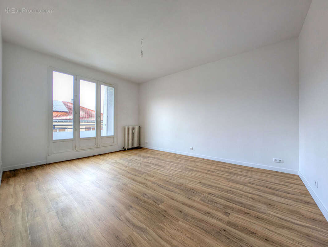 Appartement à SURESNES