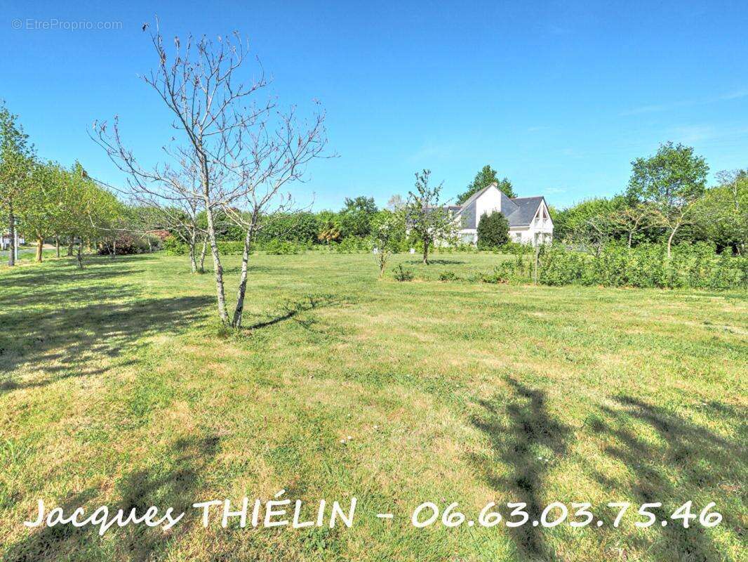 Maison à LONGUE-JUMELLES