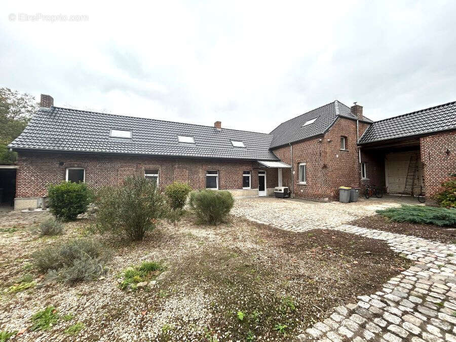 Maison à LECELLES