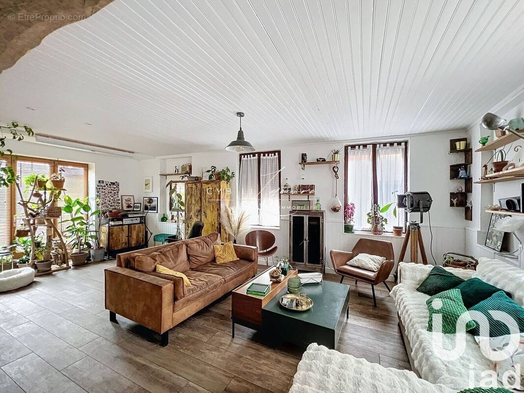 Photo 1 - Maison à OISSEL