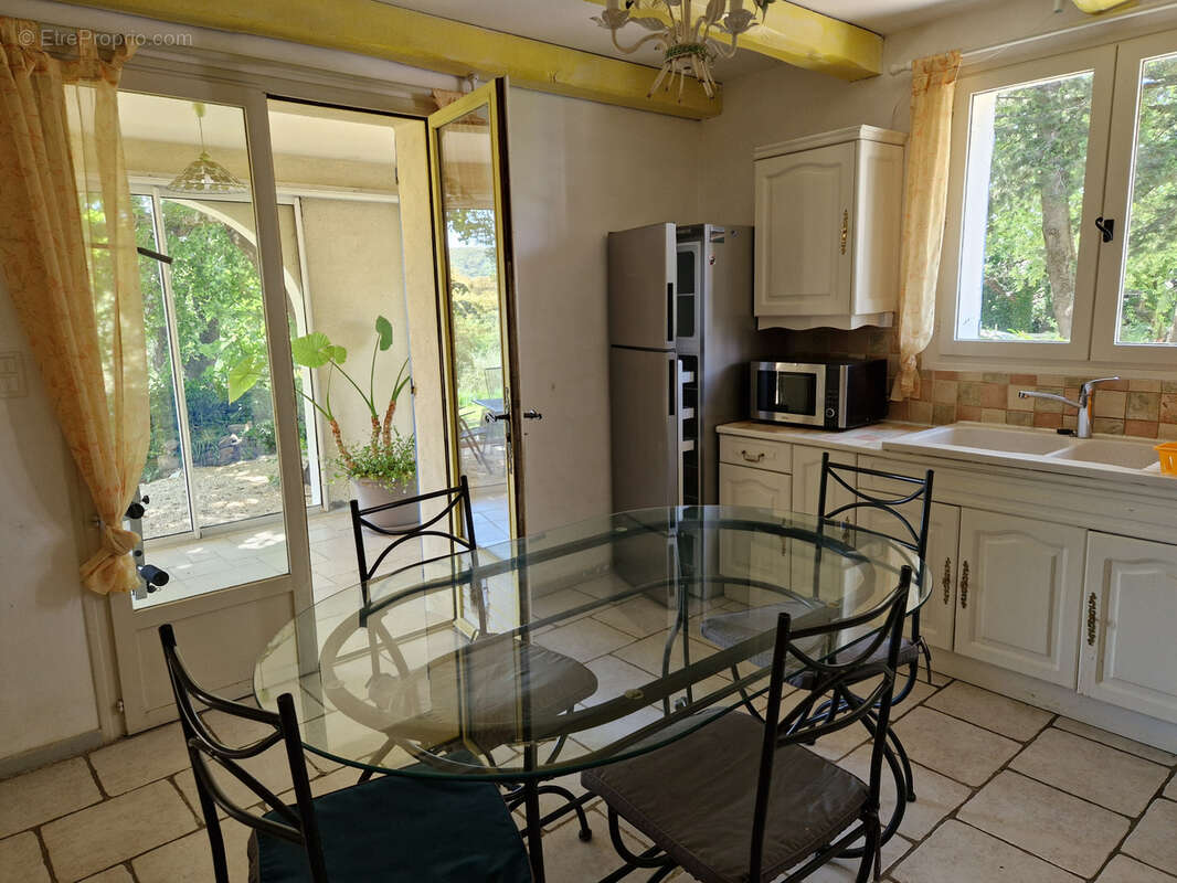 Maison à SAINT-JEAN-DU-PIN