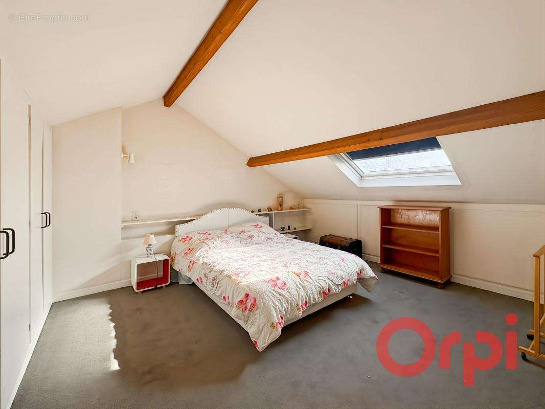 Maison à SAINT-AMAND-MONTROND