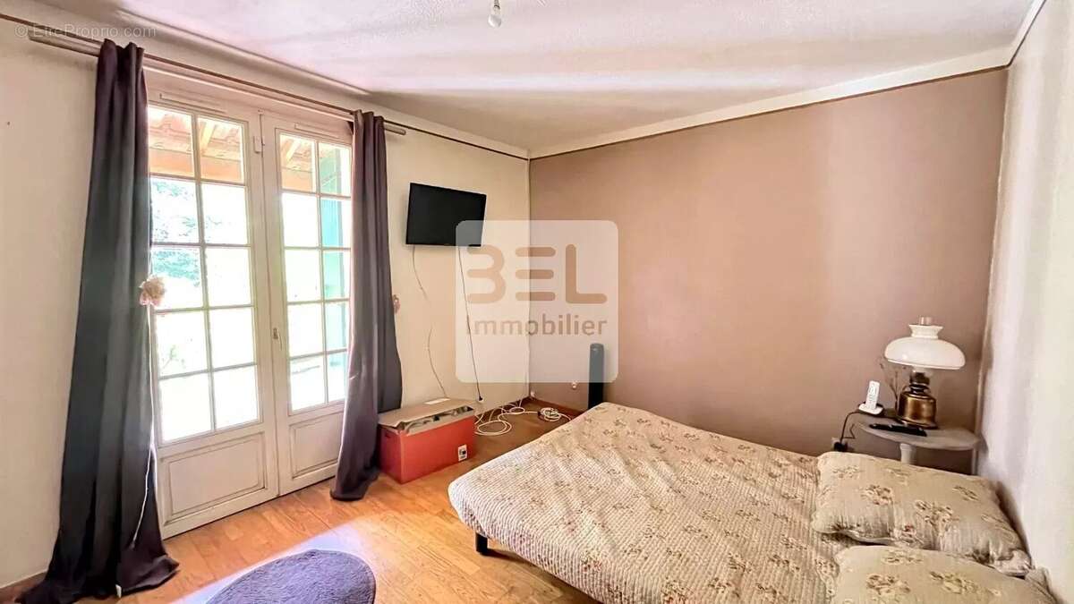 Maison à MORIERES-LES-AVIGNON