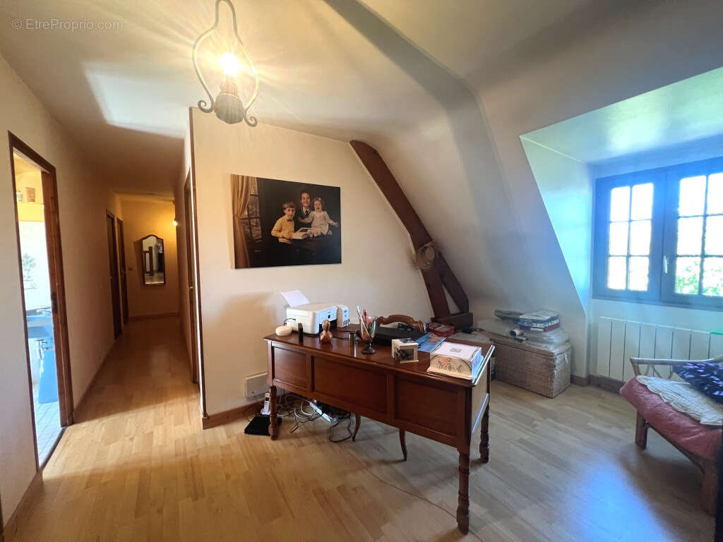 Maison à PONT-SUR-YONNE