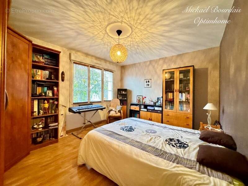 Maison à LA SUZE-SUR-SARTHE