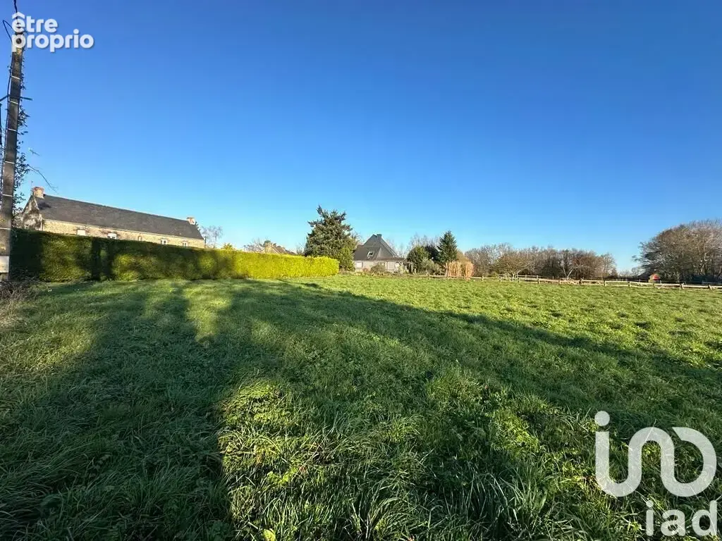 Terrain 992 m² à Taupont · 59 500 €
