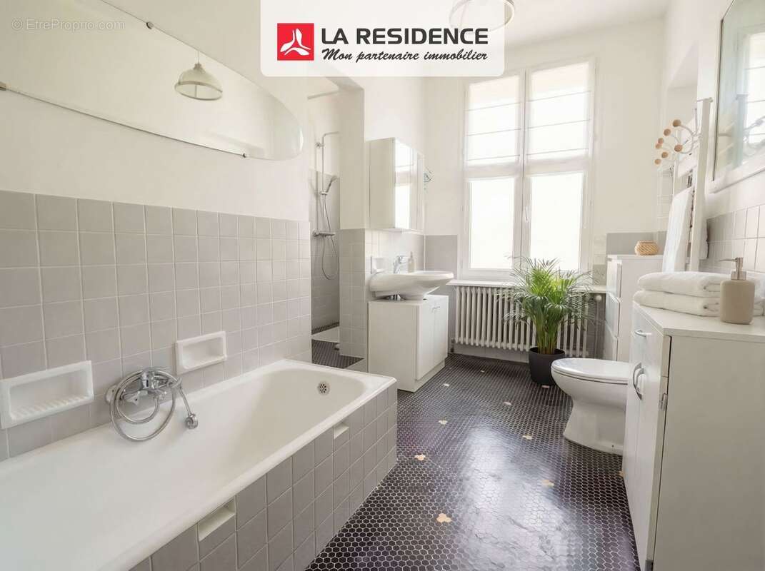 Maison à EZY-SUR-EURE