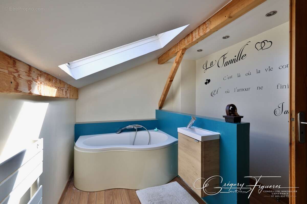 Châteauneuf – maison familiale 6 pièces – 4 chambres – vue dégagée – terrain 1 174 m² - photo 12