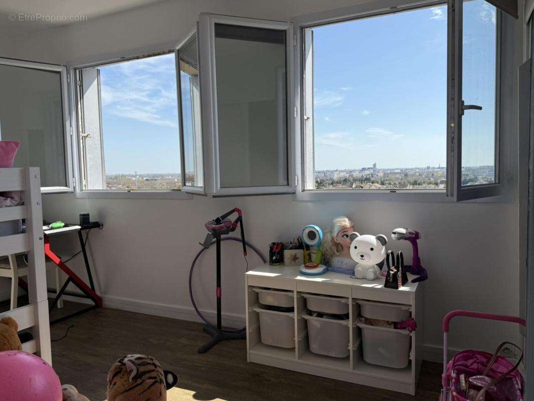 Appartement à LA CHAPELLE-SAINT-LUC