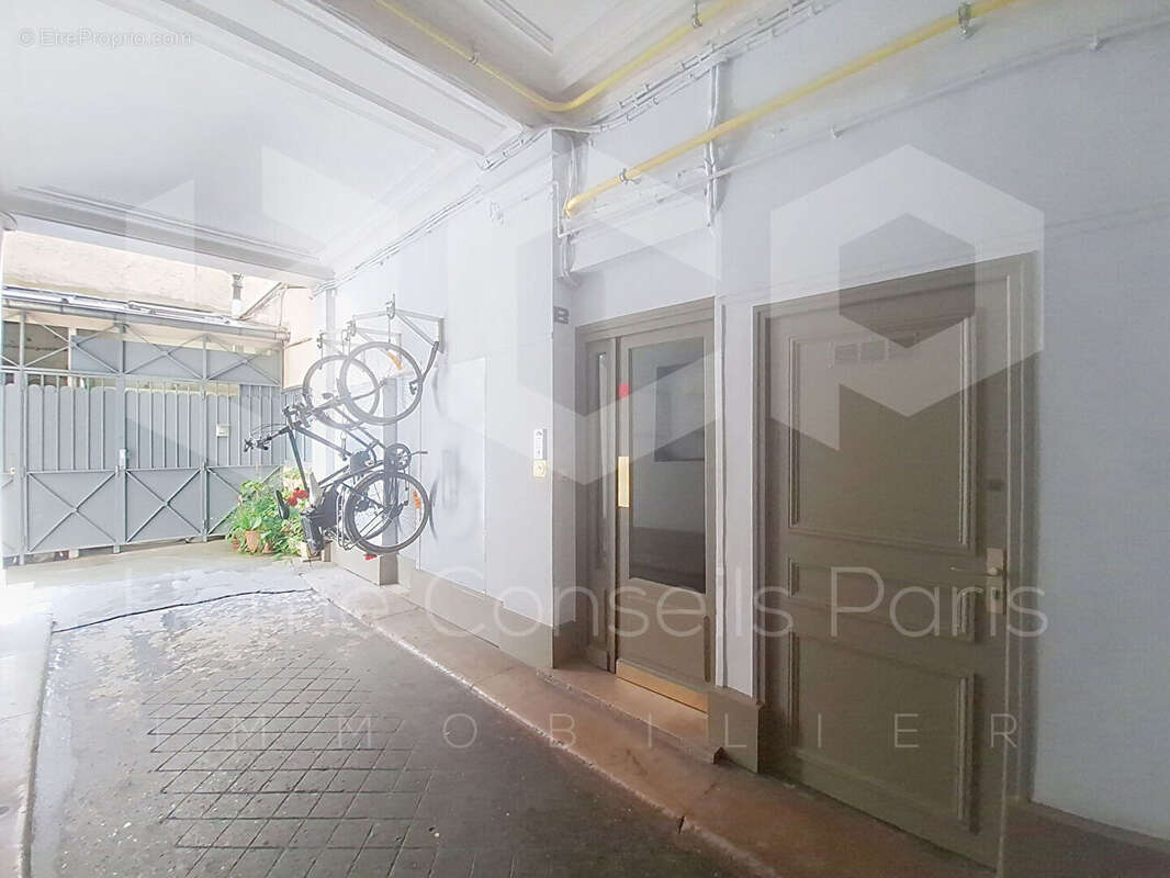 Appartement à PARIS-20E