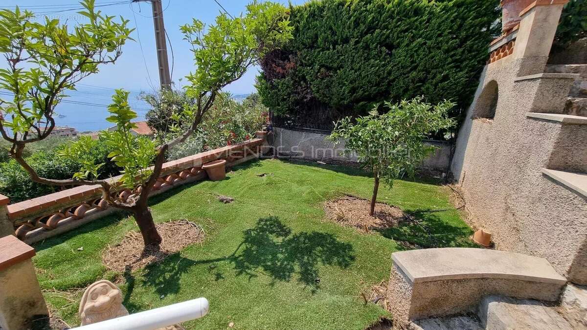 Villa vue mer a renover a cap d'ail - photo 24