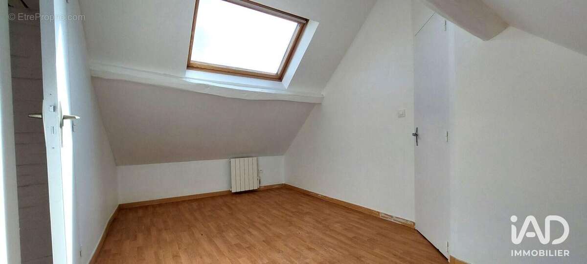 Maison 92 m² à Collemiers  - photo 8