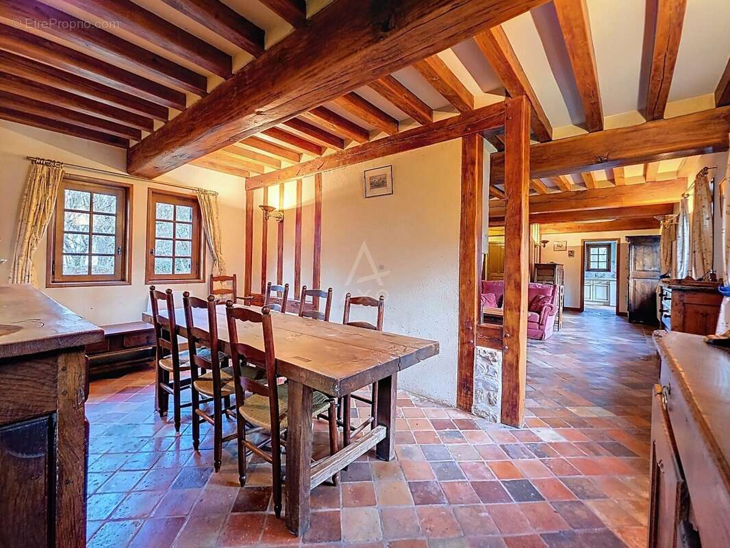 Maison à PONT-L'EVEQUE