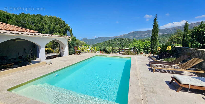 Maison à VILLE-DI-PARASO