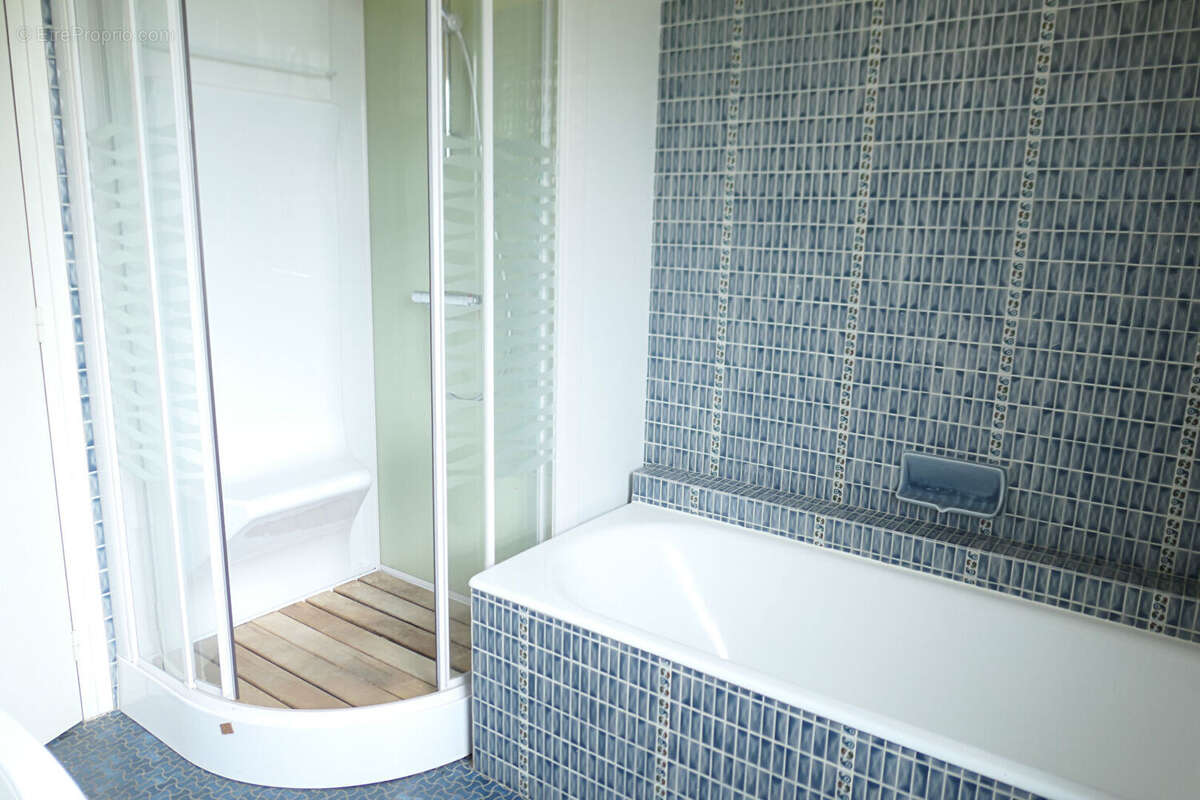 Maison à SAINT-HILAIRE-DU-HARCOUET