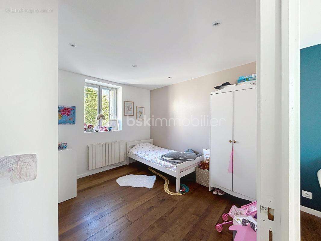 Maison à CORBEIL-ESSONNES